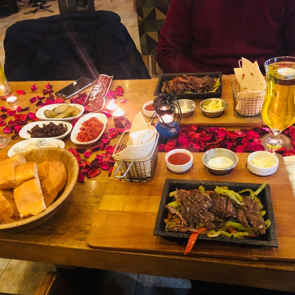 Photo taken at Chilek Food &amp; Drinks by Kübra B. on 12/5/2018