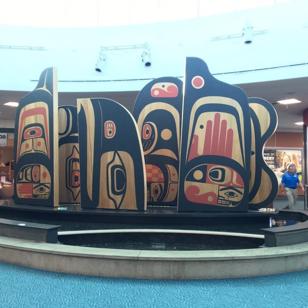Photo taken at Vancouver International Airport (YVR) by Elham on 5/14/2016