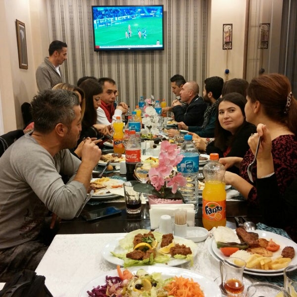 Foto scattata a Gurmeet Pide &amp; Lahmacun Restaurant da Çetin Ö. il 1/15/2015
