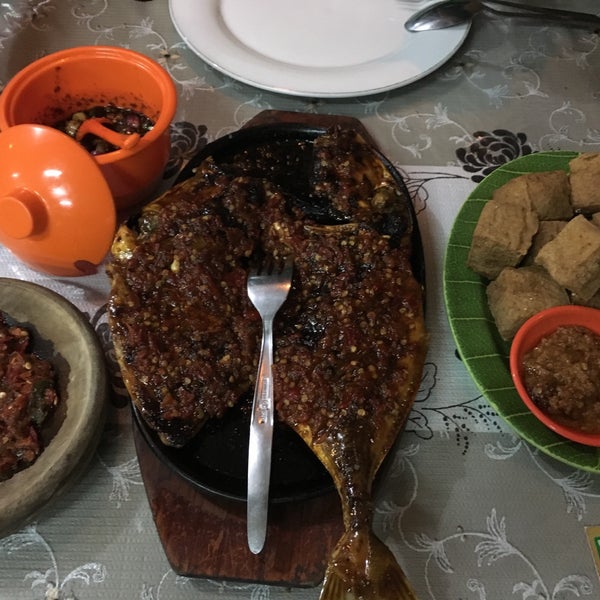 Photos At Rm Sunda Ma Pinah Puncak 5 Tips