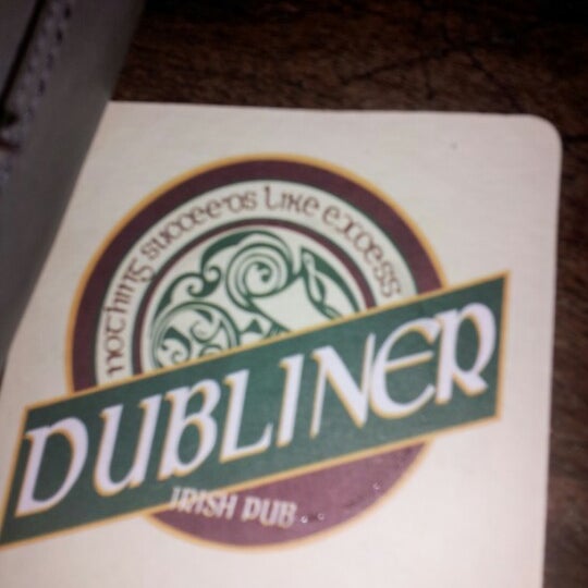 Снимок сделан в Dubliner пользователем Marisa C. 12/28/2012
