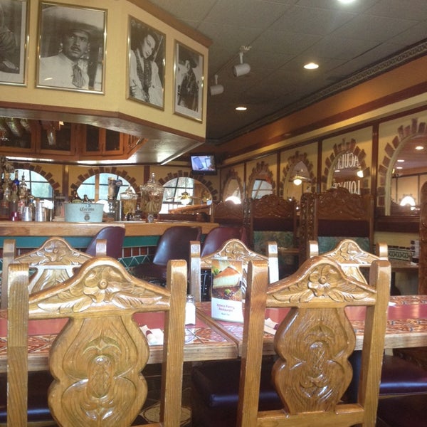 11/20/2013 tarihinde corey h.ziyaretçi tarafından Azteca Mexican Restaurant Matthews'de çekilen fotoğraf
