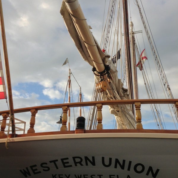 The Schooner Western Union flagship, Key West, Florida, USA Stock Photo -  Alamy