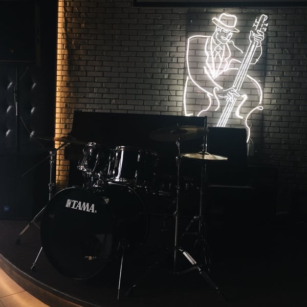 5/31/2016에 Oksana M.님이 Blues &amp; Jazz Bar Restaurant에서 찍은 사진