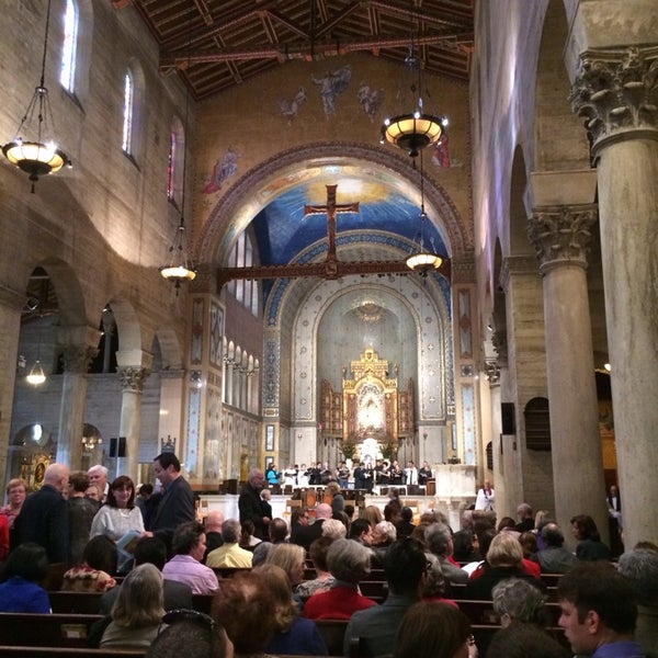 Foto tomada en St. John&#39;s Cathedral  por Juan Jose C. el 1/11/2014