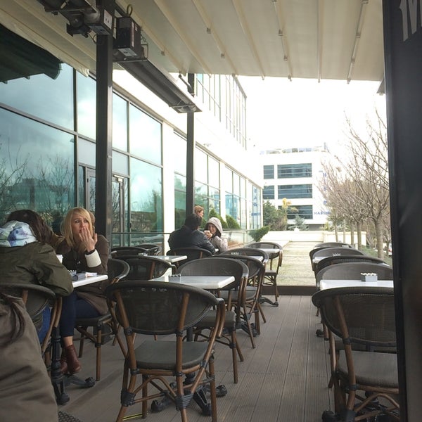 Starbucks Ümraniye�de Kahve Dükkanı