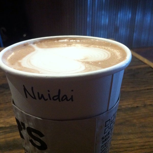 2/23/2014にNurdan Ç.がSpencer&#39;s Coffeeで撮った写真