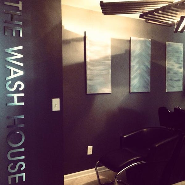 Mint Salon Salon / in Lockport