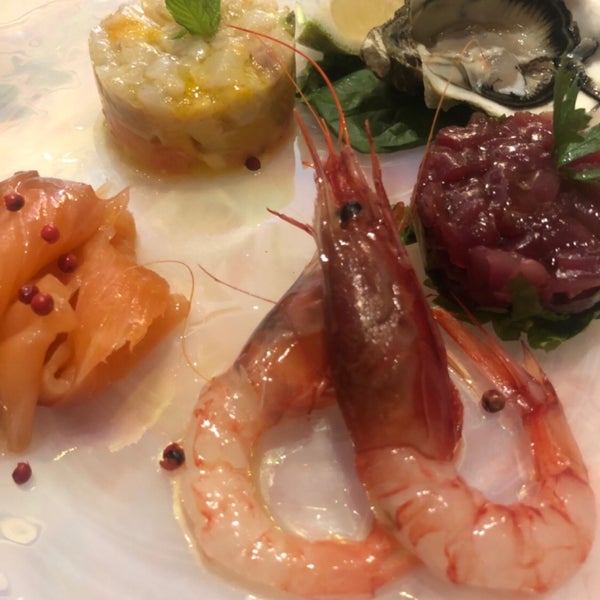 Magical place, 30’ cab ride from Palermo downtown. Perfect for your foodie shopping and an amazing meal with astonishing products. Go for the raw fish and aubergines.