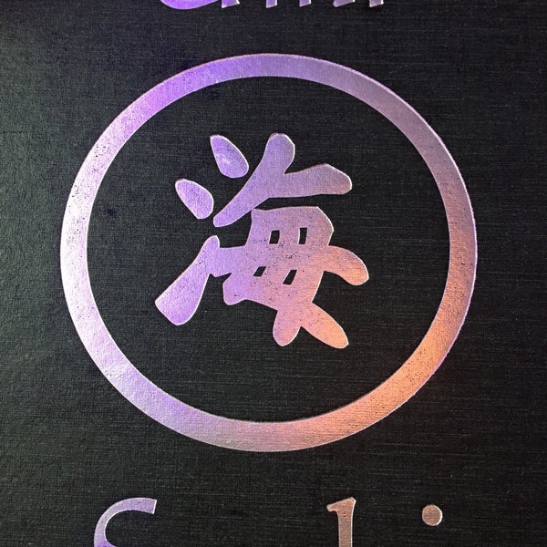 รูปภาพถ่ายที่ Umi Sushi Bar &amp; Grill โดย Todd D. เมื่อ 4/12/2015