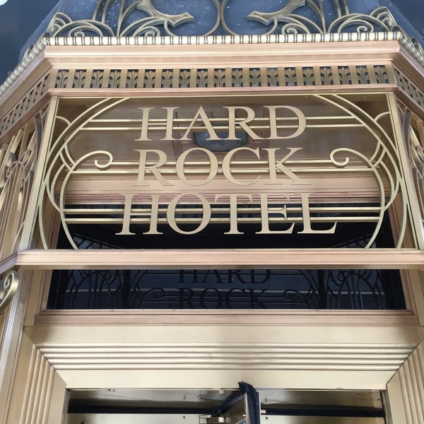 Foto tirada no(a) Hard Rock Hotel Chicago por Todd D. em 7/2/2016