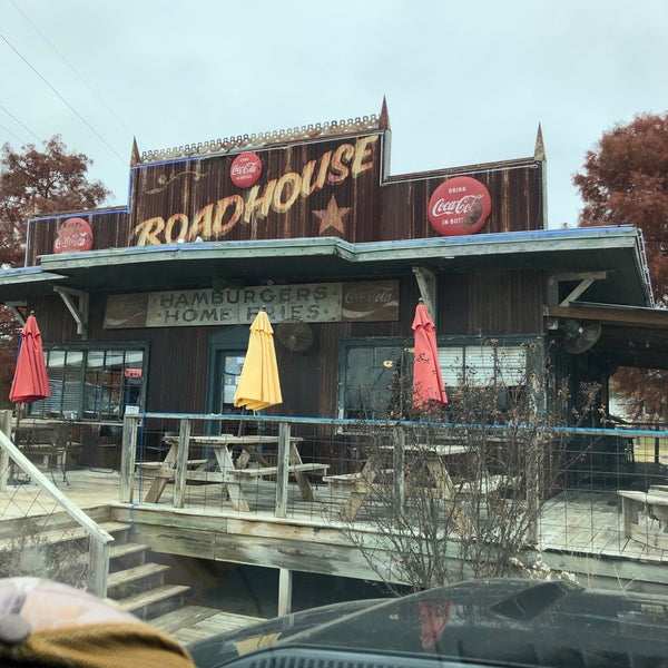 Photo taken at Roadhouse Bastrop by Todd D. on 11/29/2018