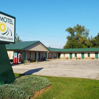 Foto tirada no(a) Modern Motel por Rusty W. em 9/20/2014