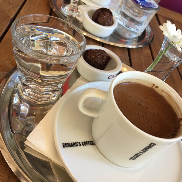 Photo taken at Edward&#39;s Coffee by Şeyda E. on 3/10/2018