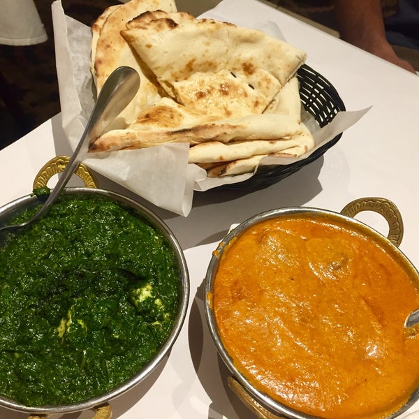 Photo prise au Rangoli India Restaurant par Shivani A. le8/19/2017