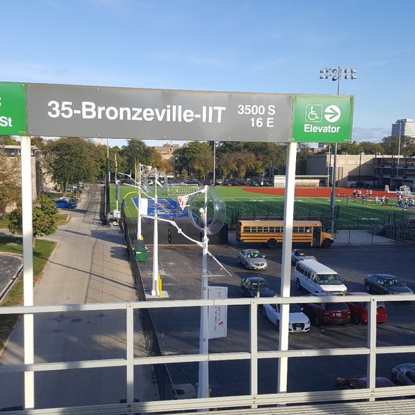 Photos at CTA 35thBronzevilleIIT Bronzeville 5 tips from 1237