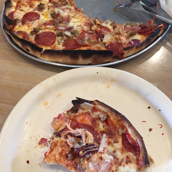 Aldo's Pizza Pasta and Sandwiches Pizza Place in Shoreview