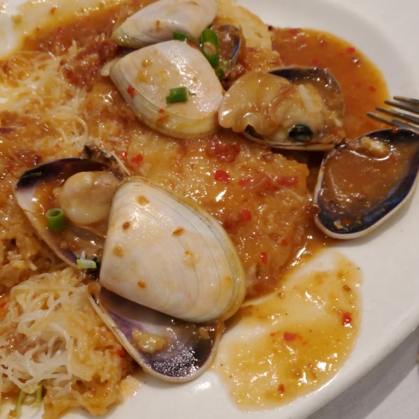 4/15/2019 tarihinde Cassie W.ziyaretçi tarafından Golden Century Seafood Restaurant'de çekilen fotoğraf