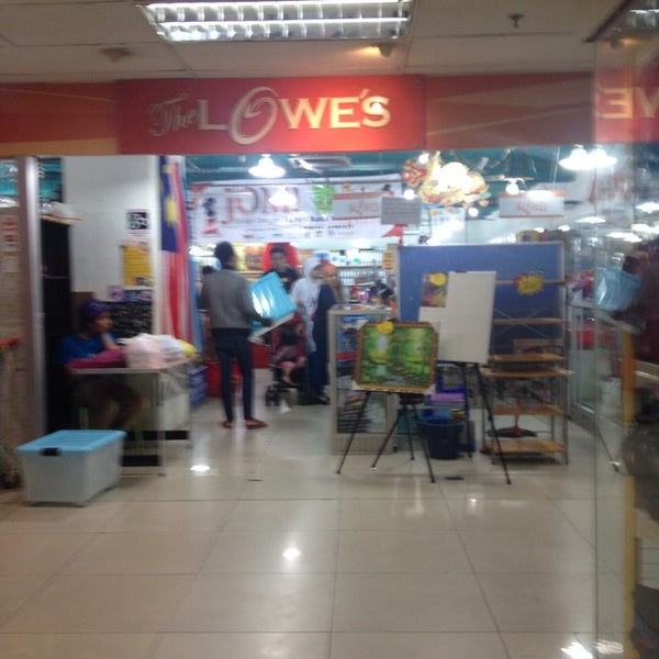 the lowes
