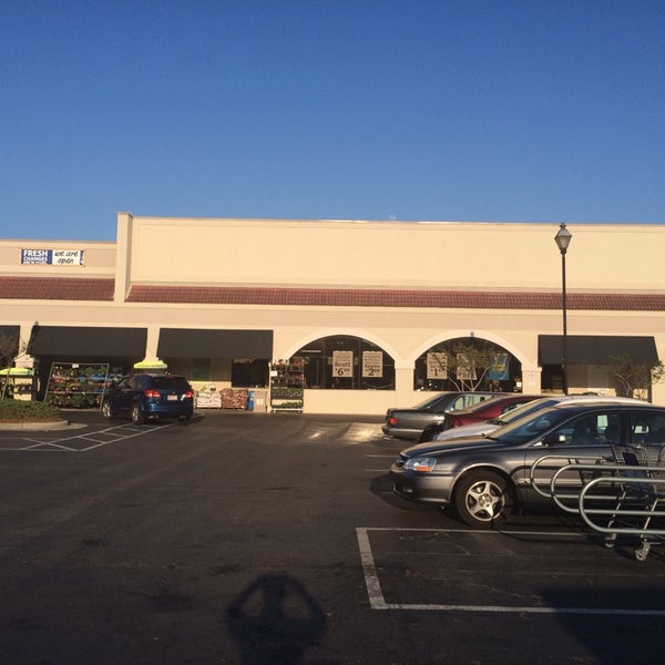 Food Lion Grocery Store Supermarket in Wilmington