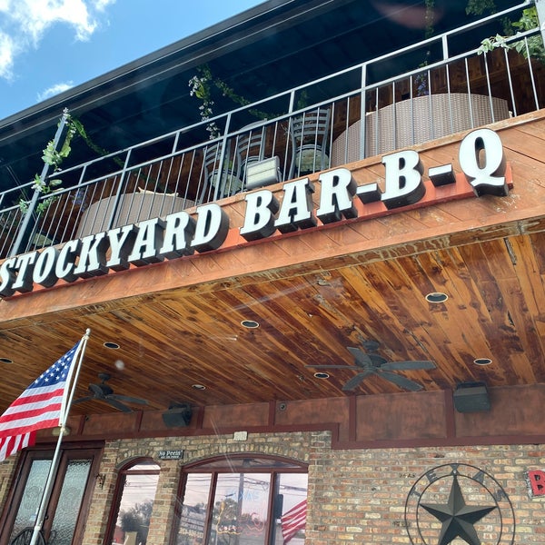 Foto scattata a Stockyard Bar-B-Q da W. Ross W. il 7/10/2021