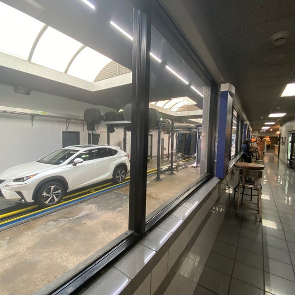 Mister Car Wash & Express Lube Car Wash and Detail in Houston