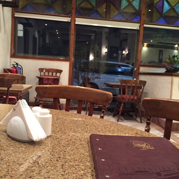 Photos At Al Bateel Resturant المرقاب الجديد فريج النصر