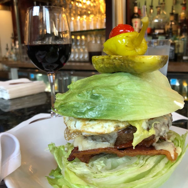 6/6/2018にPatrick C.がRelish Burger Bistroで撮った写真