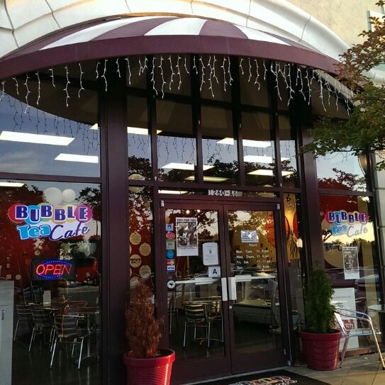 10/20/2013 tarihinde Jessica F.ziyaretçi tarafından Bubble Tea Cafe'de çekilen fotoğraf