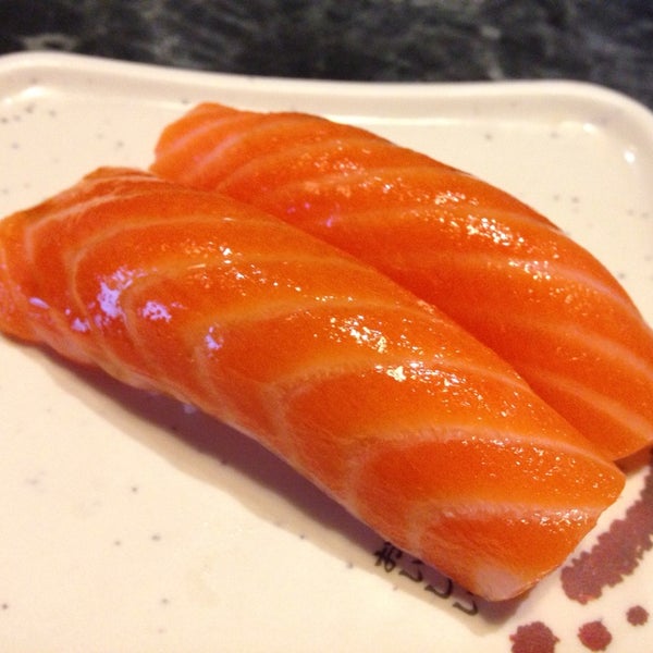 Photo taken at Yummy Grill &amp; Sushi by Gordon Y. on 9/6/2014