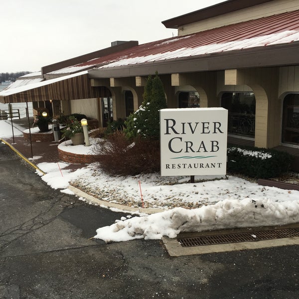 Foto tirada no(a) River Crab &amp; Blue Water Inn por Ray B. em 1/1/2016