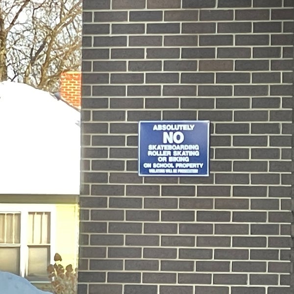 Warren Township High School Gurnee, IL