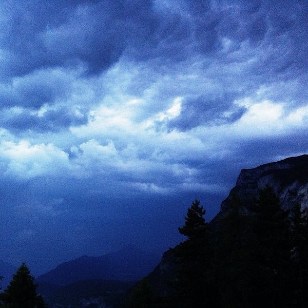 Foto diambil di Alp &amp; Wellness Sport Hotel Panorama oleh Gustomio pada 6/13/2014