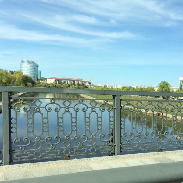 Foto scattata a Žvėryno tiltas | Žvėrynas bridge da Radvile N. il 4/25/2014