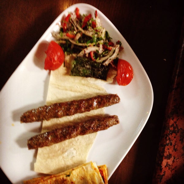 Foto scattata a Antakya Restaurant da Nimet S. il 1/9/2015