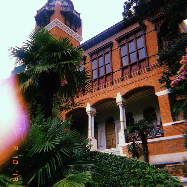 10/8/2019에 Halime Ş.님이 Mizzi Köşkü // Mizzi Mansion에서 찍은 사진