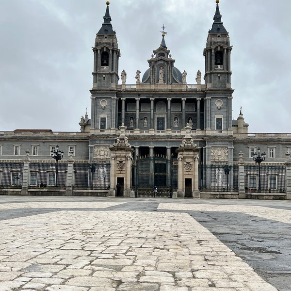 Real Iglesia Parroquial de Santiago Y San Juan Bautista - Opera - 2 ...
