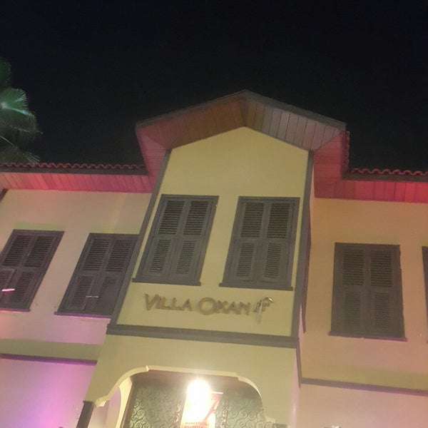 5/26/2018 tarihinde Özlem K.ziyaretçi tarafından Villa Okan Restaurant'de çekilen fotoğraf