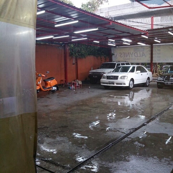 Photos At Garage Car Wash Cilandak 17 Visitors Photo Taken At Garage Car Wash By Carwash C On 11 8