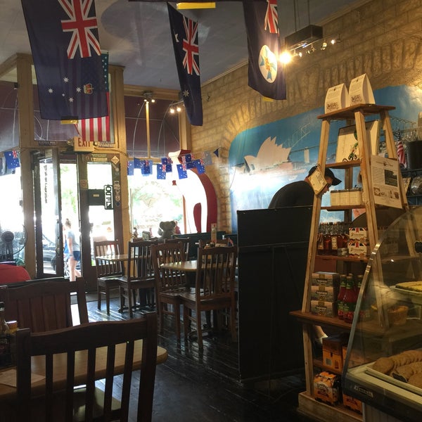 Foto tirada no(a) Australian Bakery Cafe por Kim R. em 9/22/2018