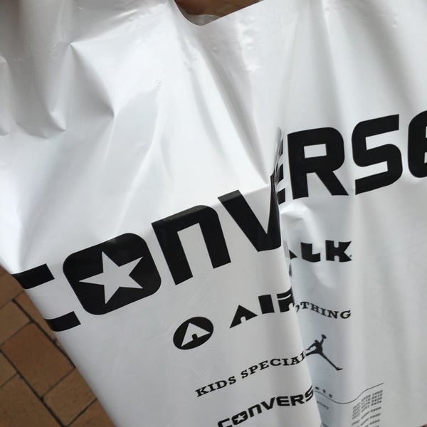 Converse store harbour town 2025