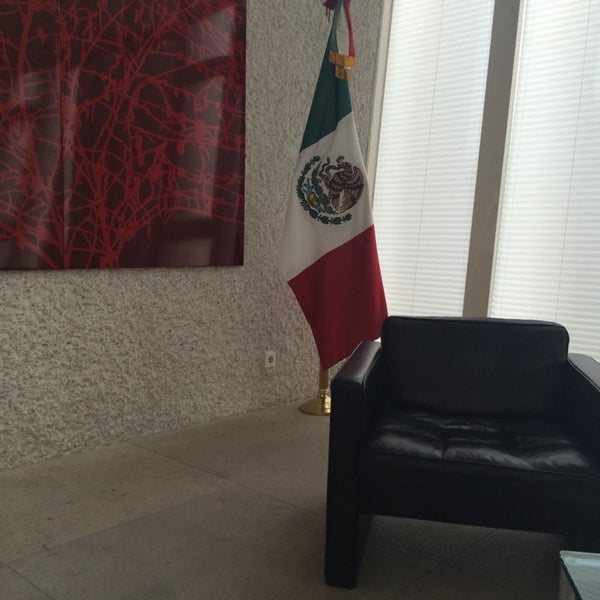 Foto diambil di Botschaft von Mexiko | Embajada De Mexico oleh Gabriela R. pada 6/10/2014