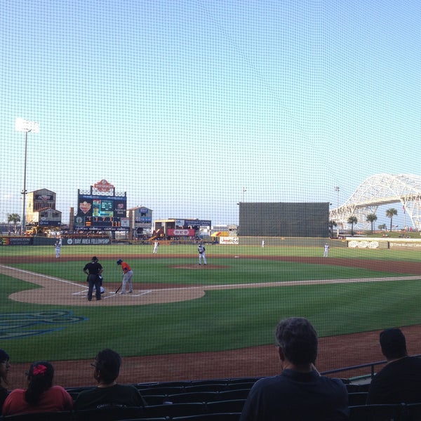 Foto tomada en Whataburger Field  por Merrie F. el 5/2/2013