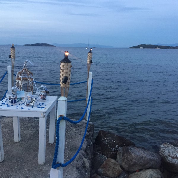 Foto tirada no(a) Denizaltı Cafe &amp; Restaurant por Cagdas B. em 4/4/2015