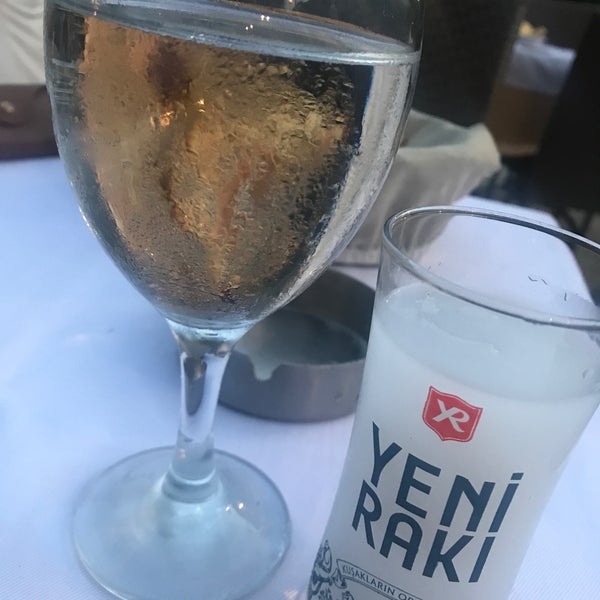 Das Foto wurde bei Şirnaz Ocakbaşı Restaurant von Cansu Y. am 7/5/2022 aufgenommen