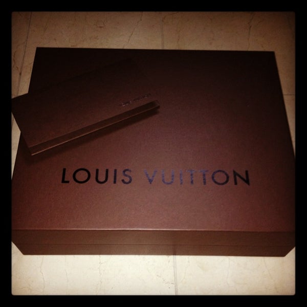 Louis Vuitton - Boutique in White Plains