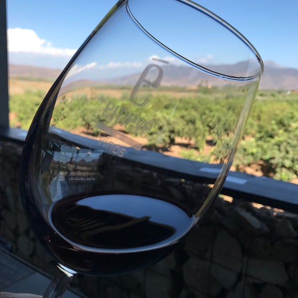 Photo taken at Vinicola Émeve - De los mejores vinos del Valle de Guadalupe by Francisco S. on 8/4/2017