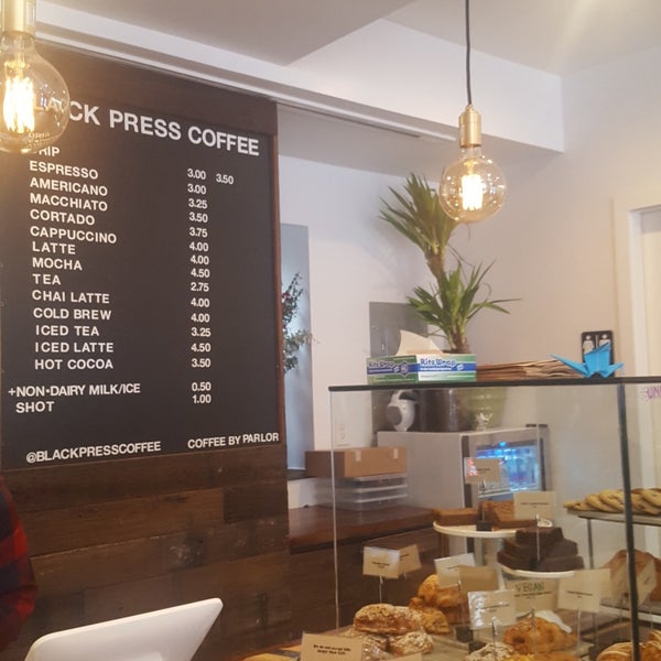 1/19/2018 tarihinde Grace S.ziyaretçi tarafından Black Press Coffee'de çekilen fotoğraf