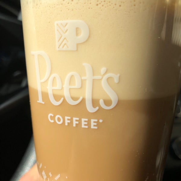 รูปภาพถ่ายที่ Peet&#39;s Coffee &amp; Tea โดย Eric W. เมื่อ 2/9/2018