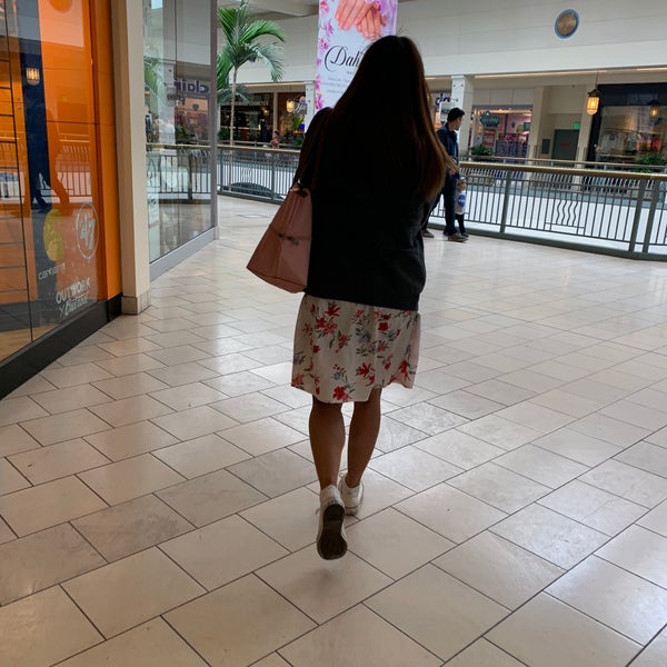 5/28/2019에 UltraJbone166님이 Hillsdale Shopping Center에서 찍은 사진